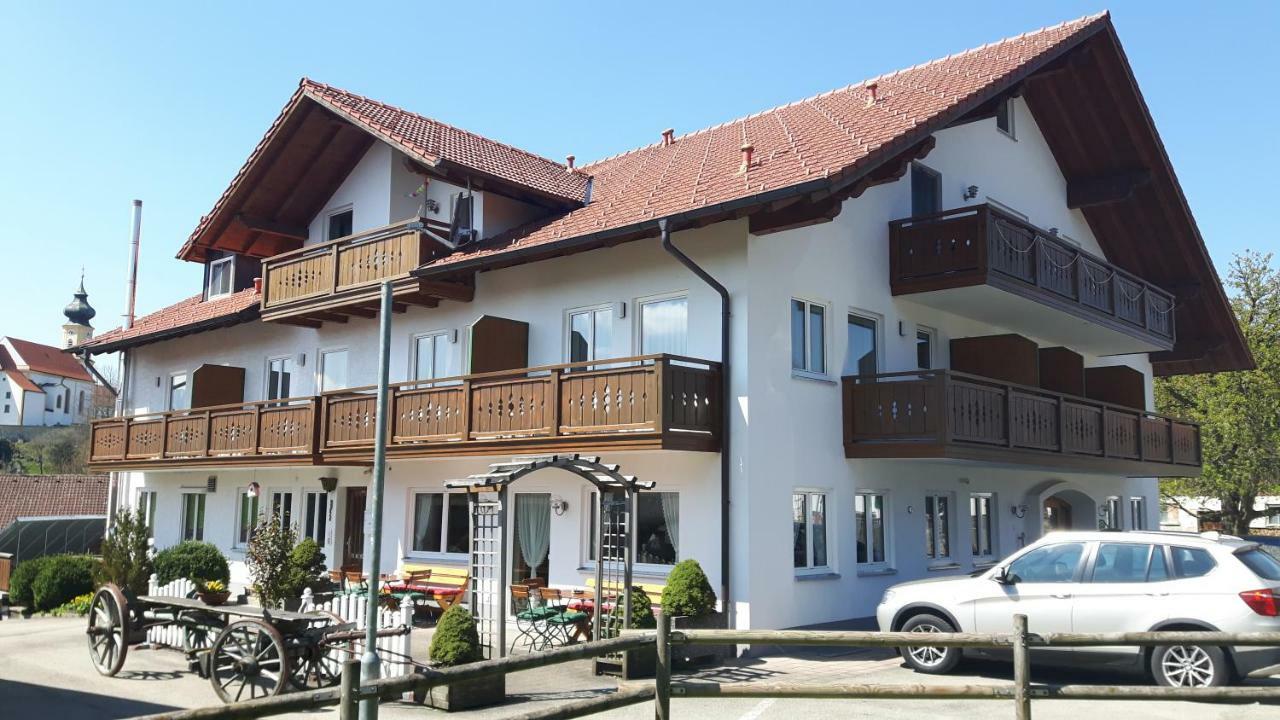 Gasthof "Zum Strauss" Hotell Wildsteig Eksteriør bilde